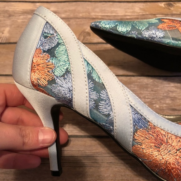 NIB J Renée Elladine pointed toe heel - Picture 3 of 8